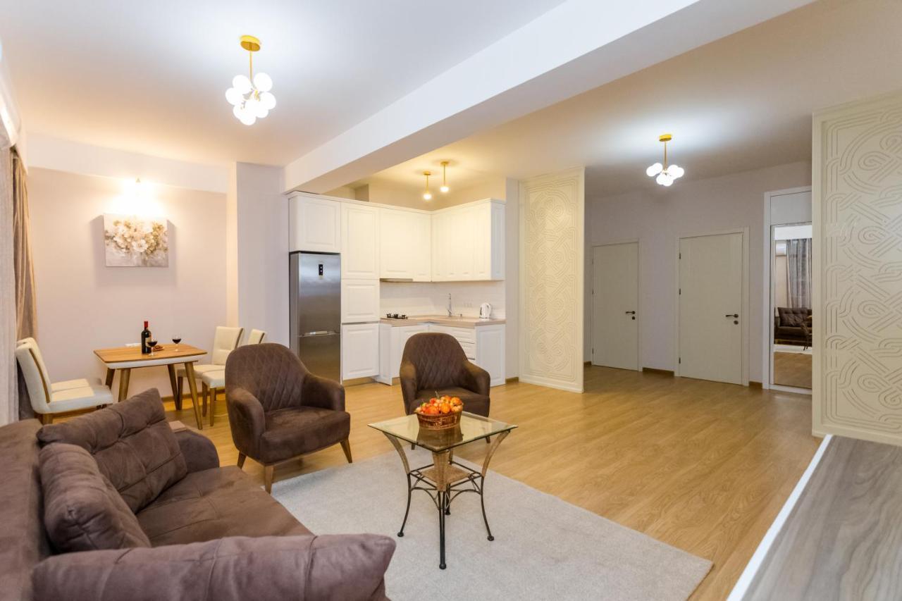 Central Comfort Place L Тбилиси Екстериор снимка