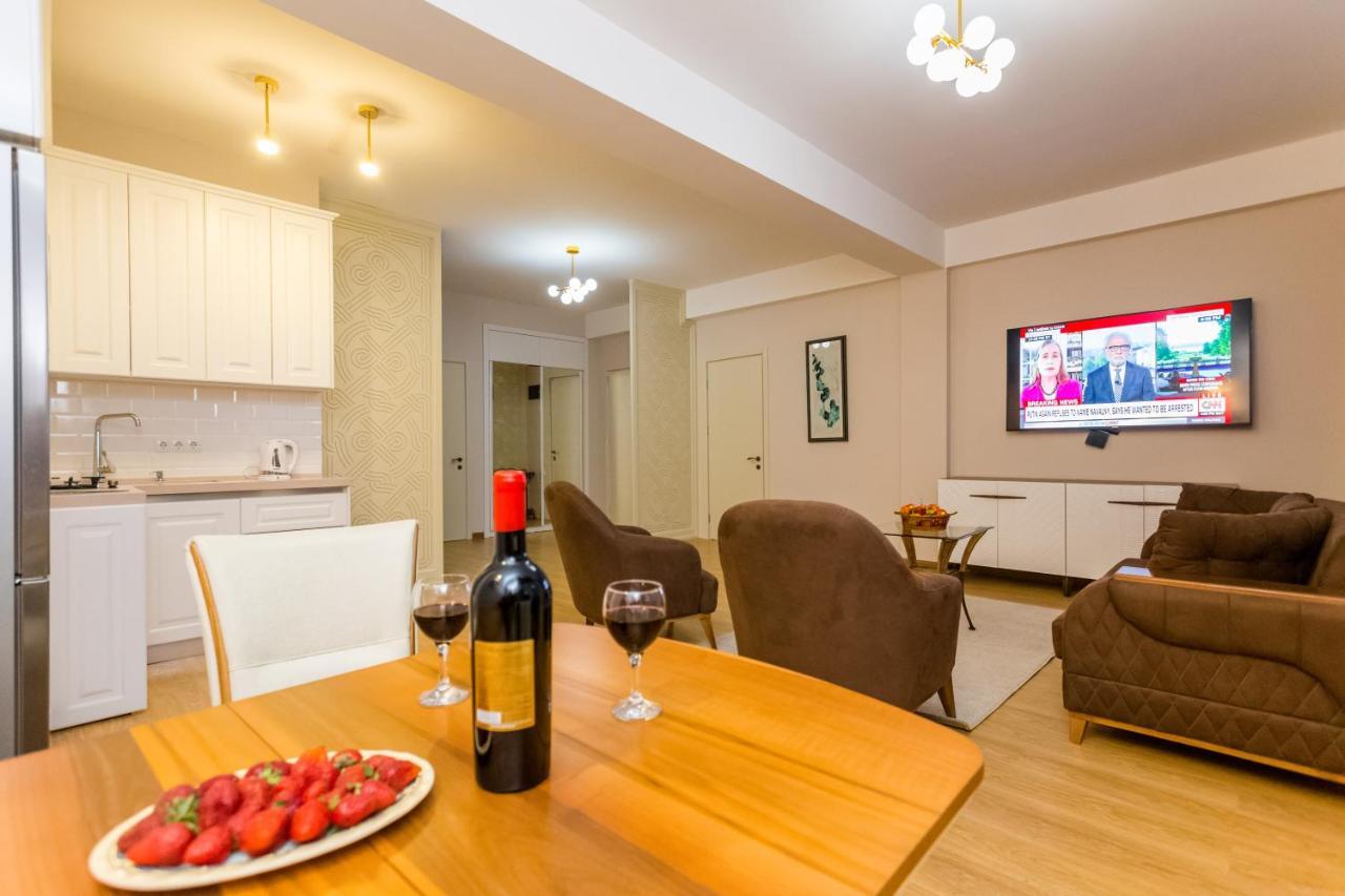 Central Comfort Place L Тбилиси Екстериор снимка