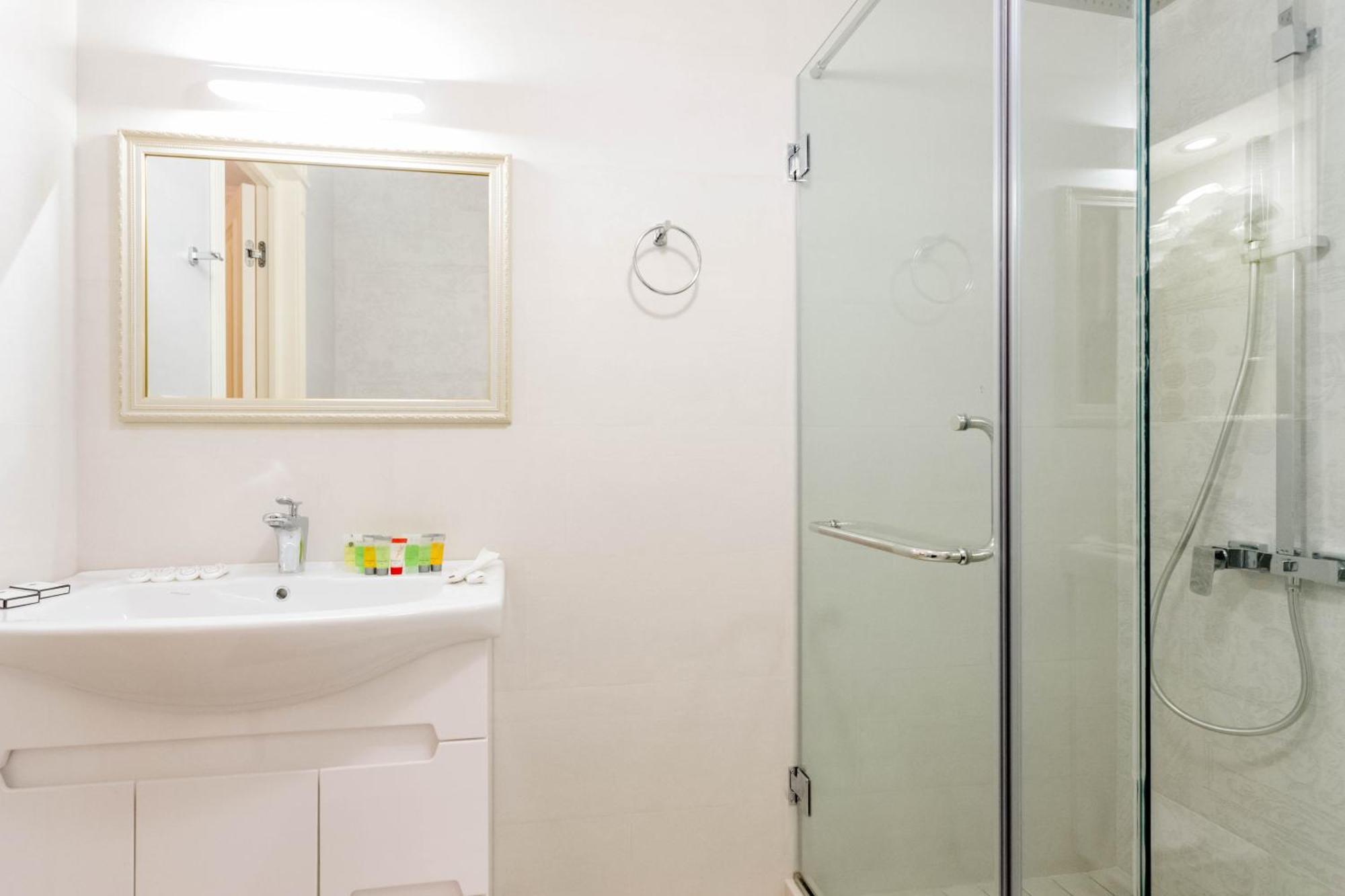 Central Comfort Place L Тбилиси Екстериор снимка